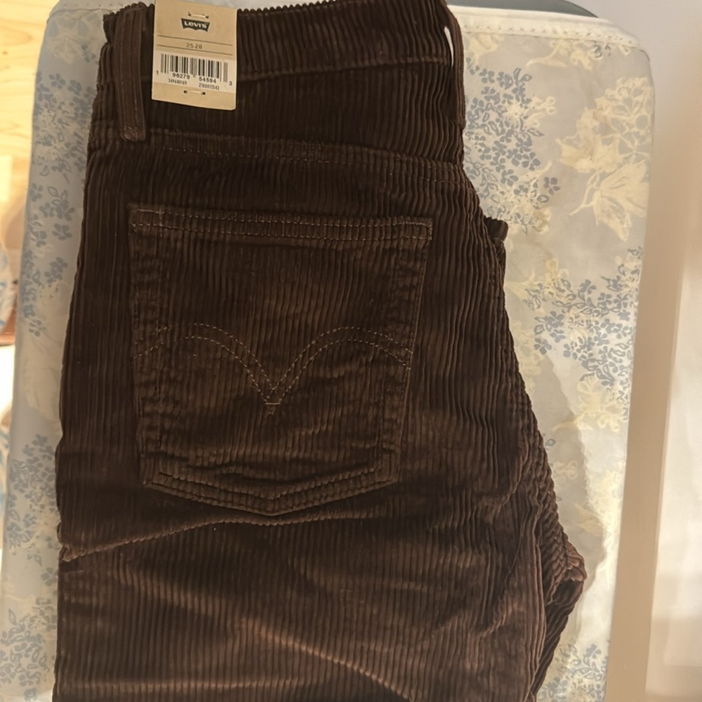 Brand New Levi’s Wedgie Cords Chocolate Brown - Picture 3 of 3